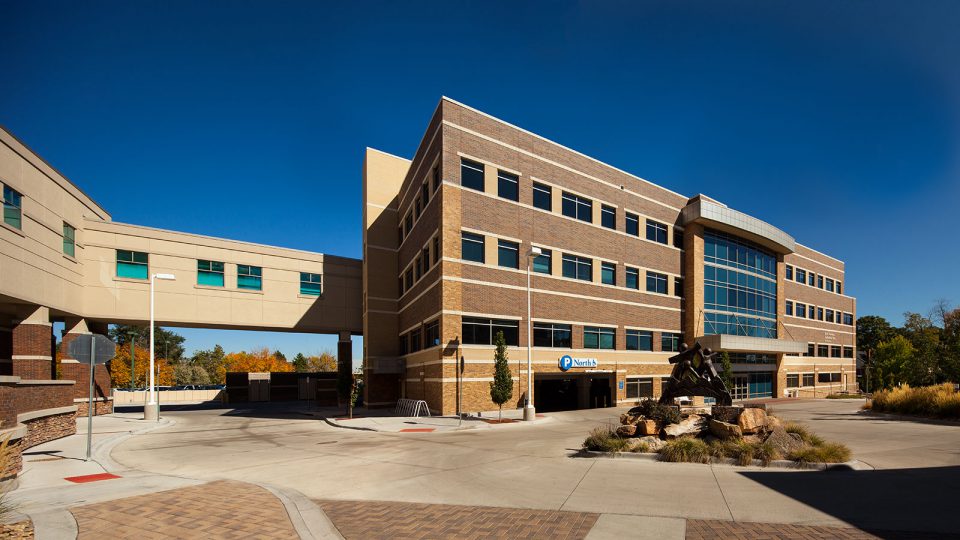 Presbyterian_St-Lukes-Rocky-Mountain-Medical-Plaza-003_PSL_MOB_Ext_7446 ...